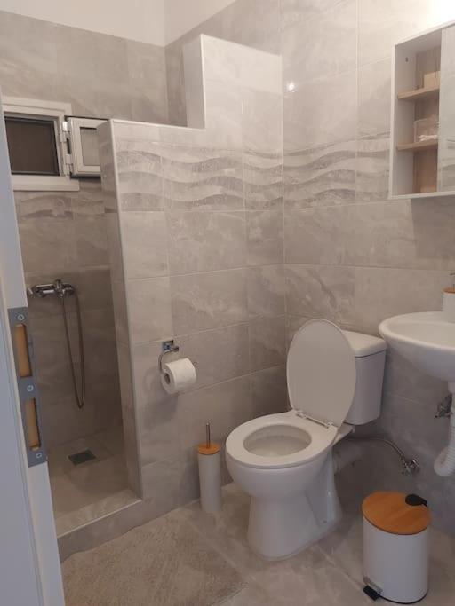 Houlia Home Διαμέρισμα Με Δωρεάν Χώρο Στάθμευσης Stenies Екстер'єр фото